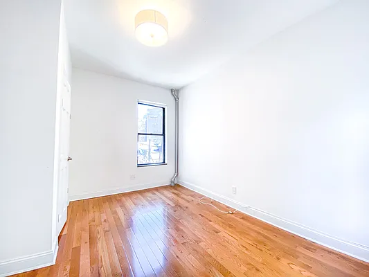 Rented by City Connections Realty | media 41