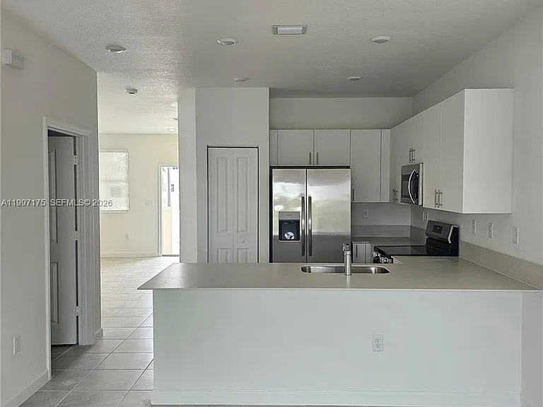 2739 SE 25th Ave — Photo 6