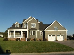 104 Chancey Dr, Elizabeth City, NC 27909