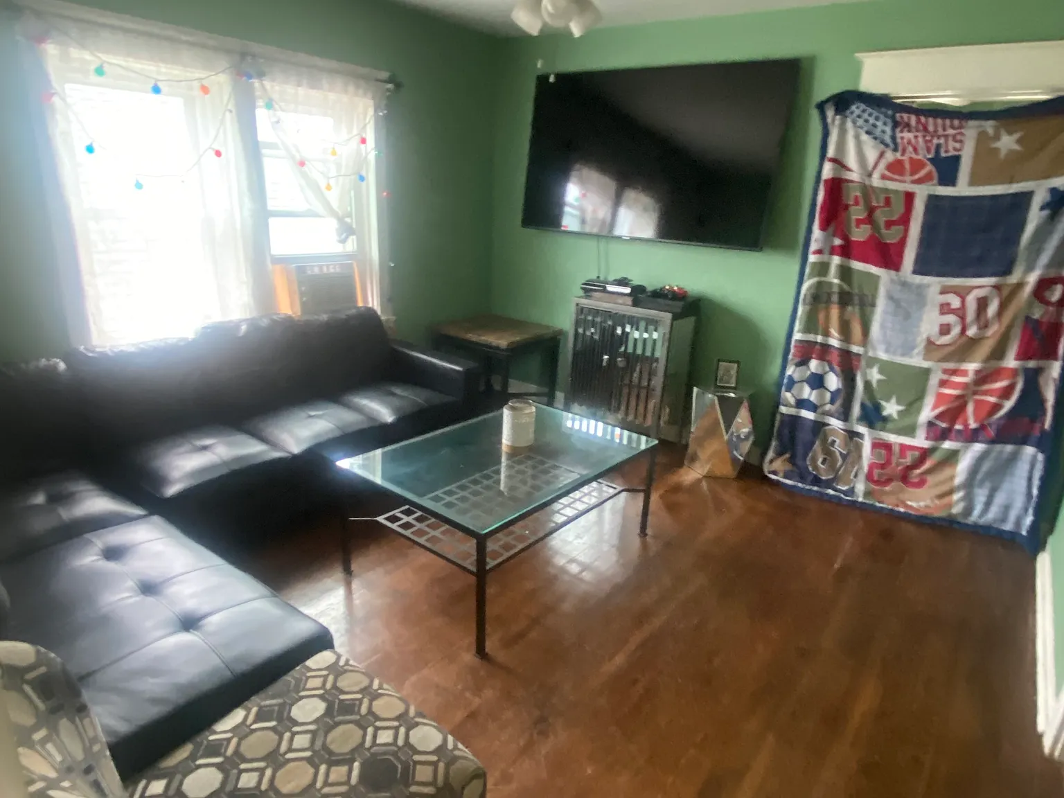 2 bed, $1,800 — Photo 2