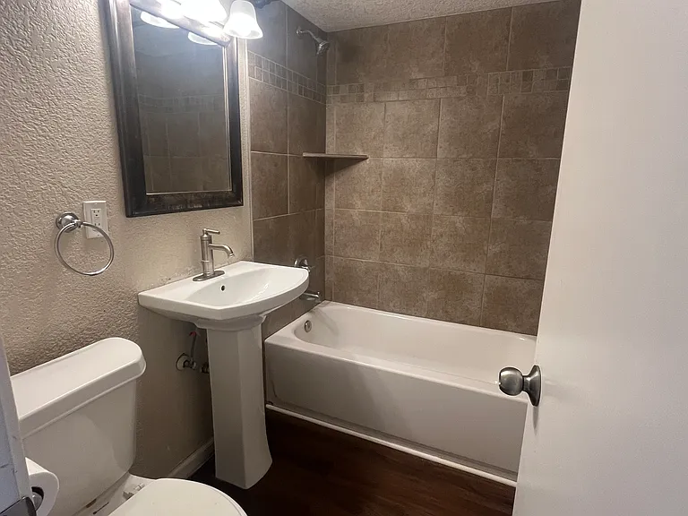 2940 W Arkansas Ave #11 — Photo 9