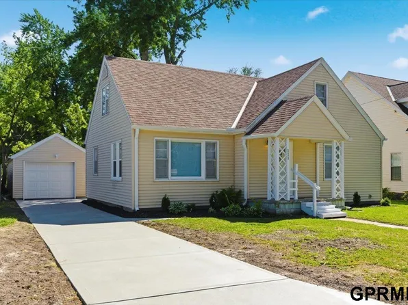 111 W Hudspith St, Valley, NE 68064