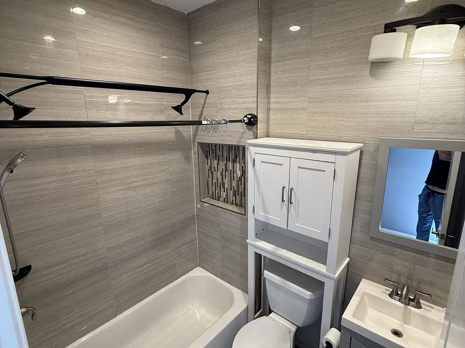 3 bed, 800 sqft, $1,400 — Photo 3