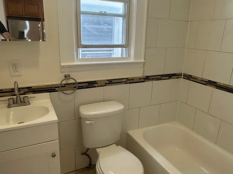 274 Cleveland St #2 — Photo 21