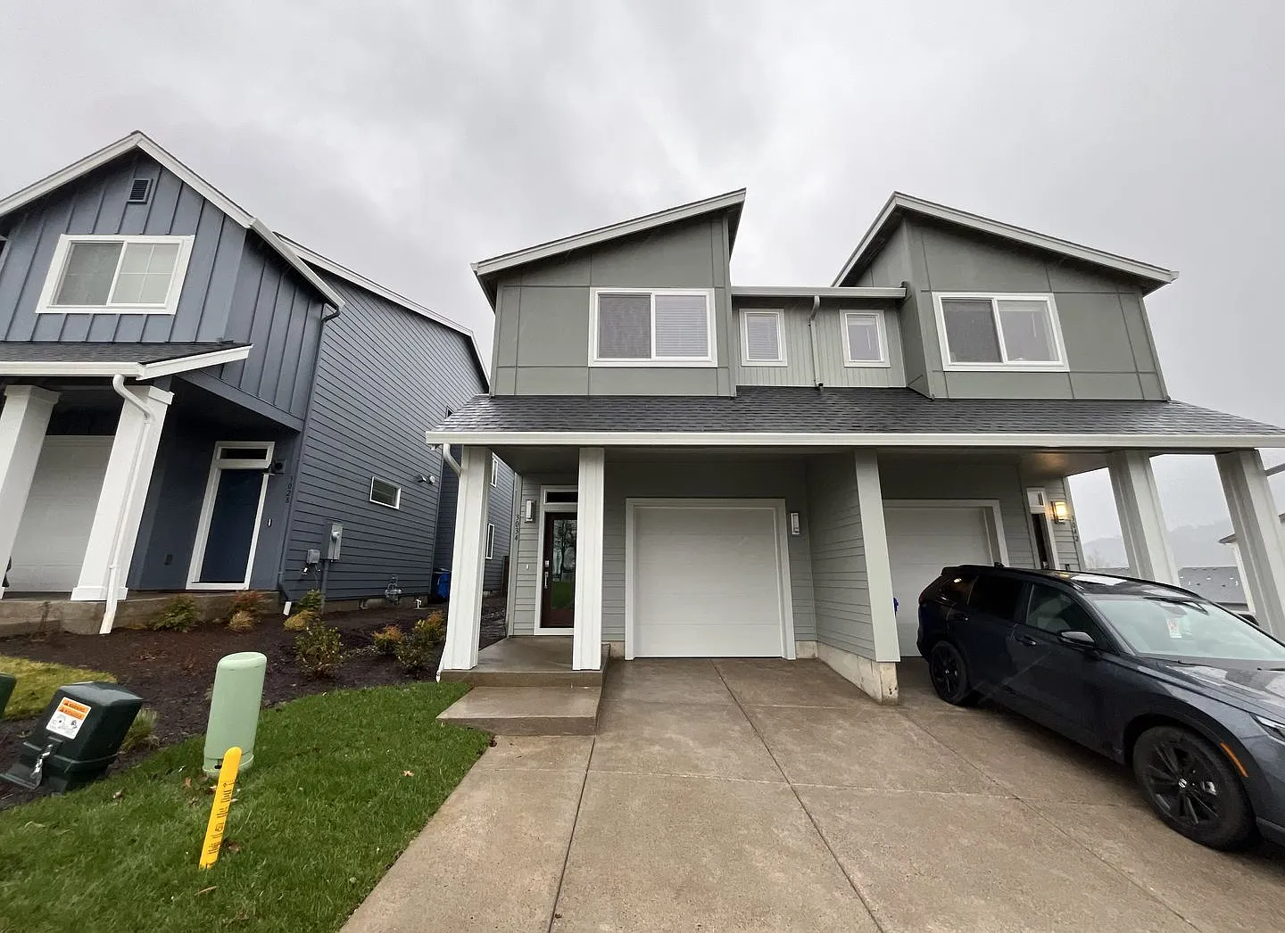 Exceptional 3-Bedroom Modern Home with Island Kitchen, Spacious Living, and Attached Garage — Photo 1