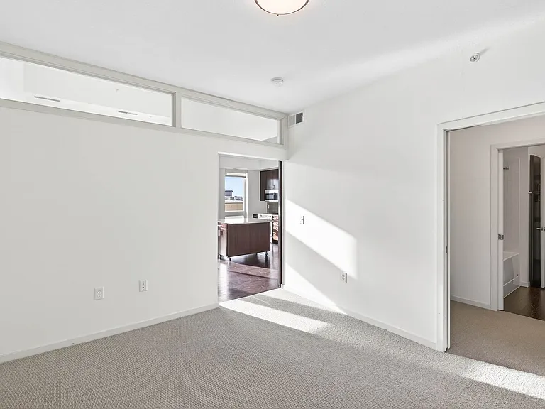 The Flats at West End — Photo 133
