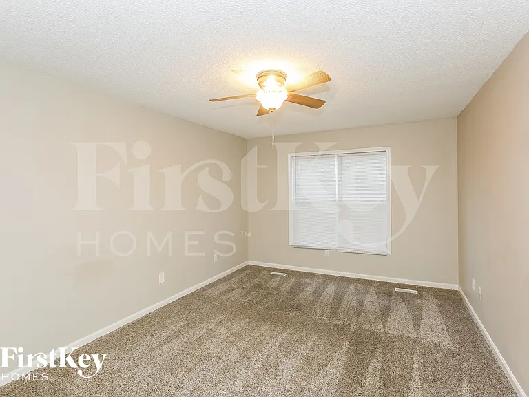 268 Southaven Ct — Photo 9