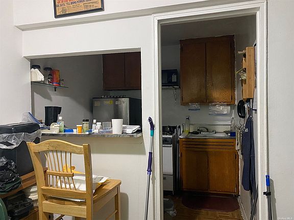 3rd image of 35-20 Leverich St Unit C544