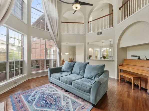 6304 Willowdale Dr, Plano, TX 75093
