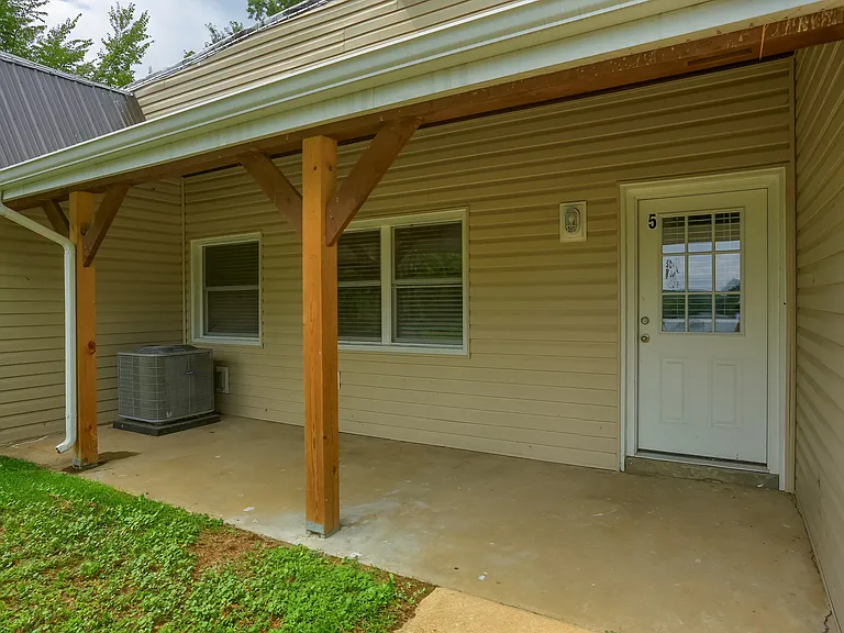 124 Kathleen Dr #5 — Photo 17