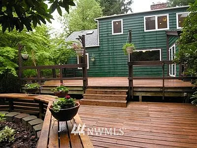 7325 92nd Street NW photo 1
