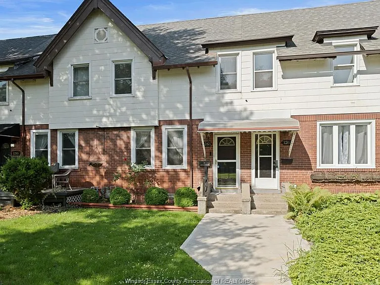 1263 Monmouth Rd — Photo 1