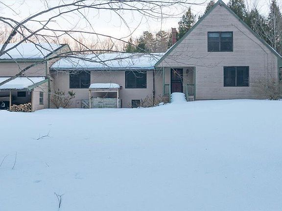 5th image of 376 Main Street