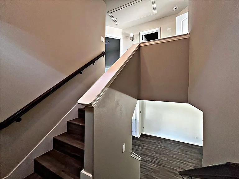4916 Villas Dr #4916 — Photo 10