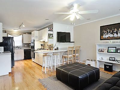4th image of 1539 N Kaspar Ave