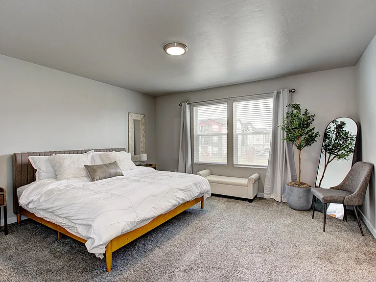 254 S Riggs Spring Ave — Photo 28