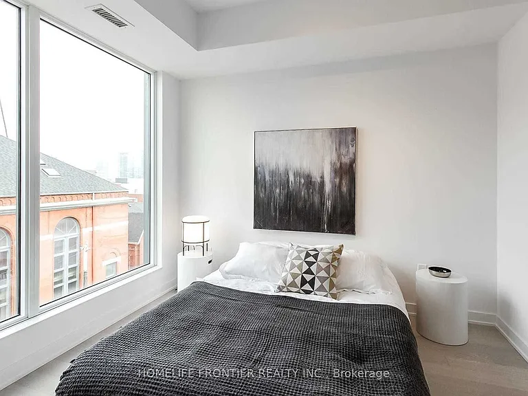 106 Dovercourt Rd #517 — Photo 12