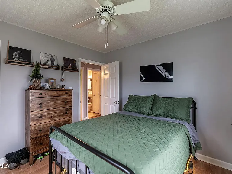 1133 Fair Dr — Photo 24
