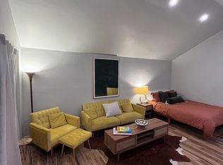 408 E 51st St, Savannah, GA 31405
