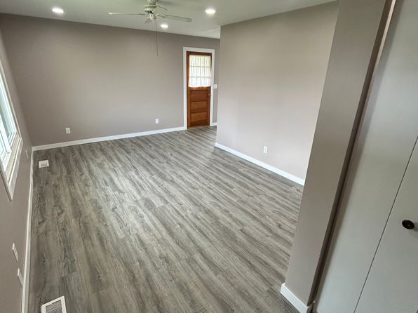 200 S 2nd St