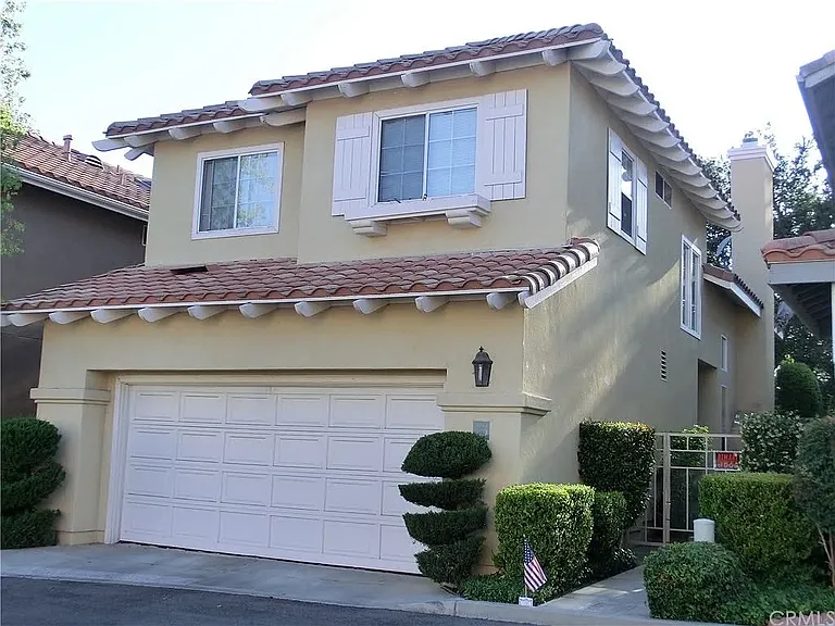 Via Encanto — Photo 1