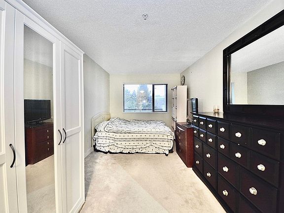 4th image of 10838 City Pkwy #452