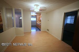 5th image of 2326 Burpee Dr W