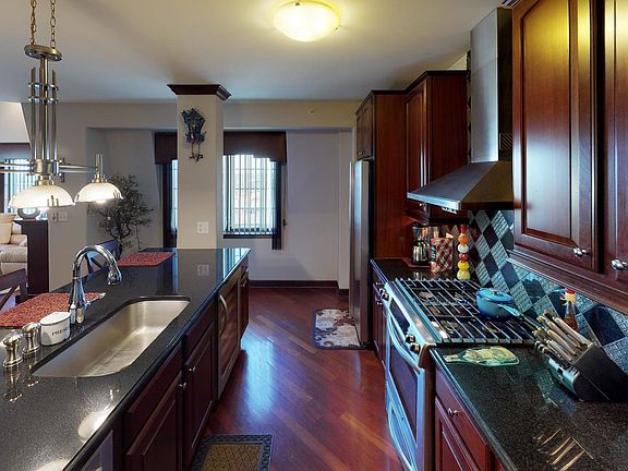 4th image of 4811 N Olcott Ave Unit 607