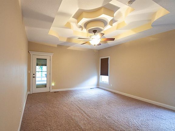 4th image of 14422 Clearview Ln