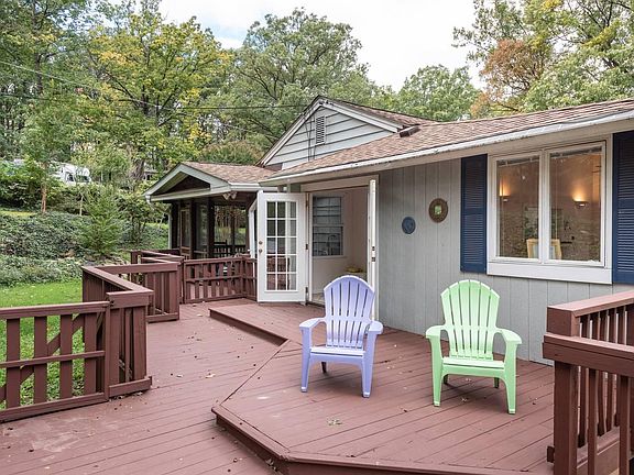 2nd image of 5535 Edgemont Dr