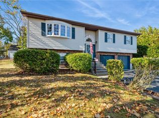 81 Mountainview Ave, Pearl River, NY 10965