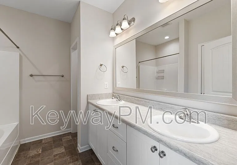 335 Koweta Way — Photo 14