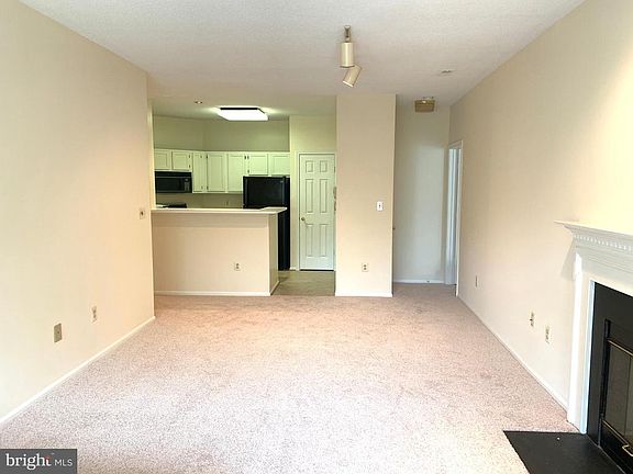 3rd image of 14317 Climbing Rose Way APT 206
