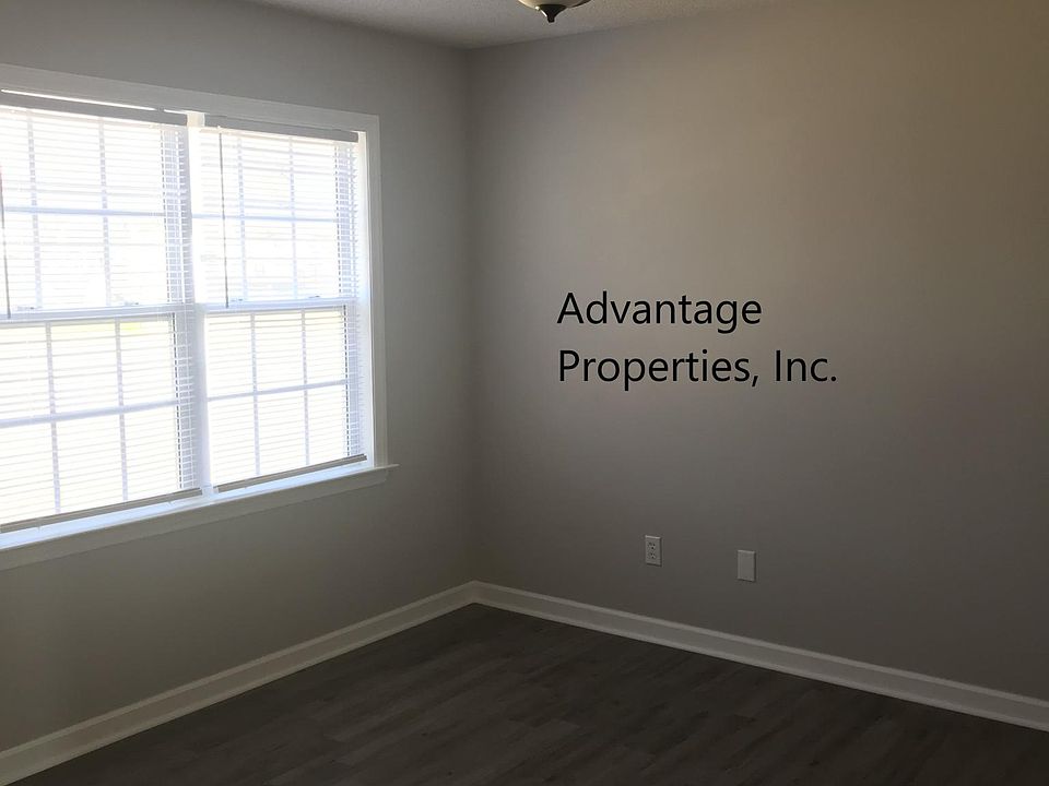 2nd image of 1112 Trinity St APT 510