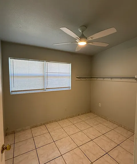 868 Tomkins St — Photo 20