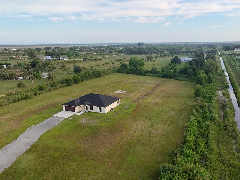 20365 Marie Ct — Photo 39