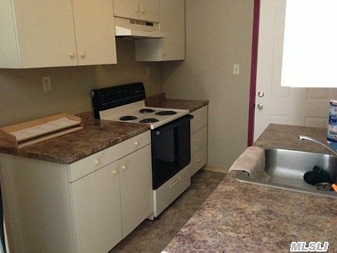 2nd image of 30 Floral Ave