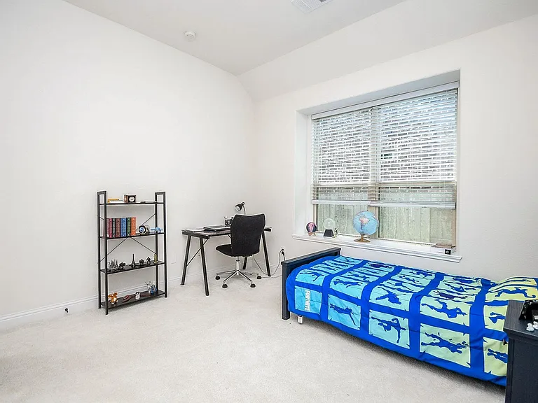 28426 Rolling Ridge Dr — Photo 25