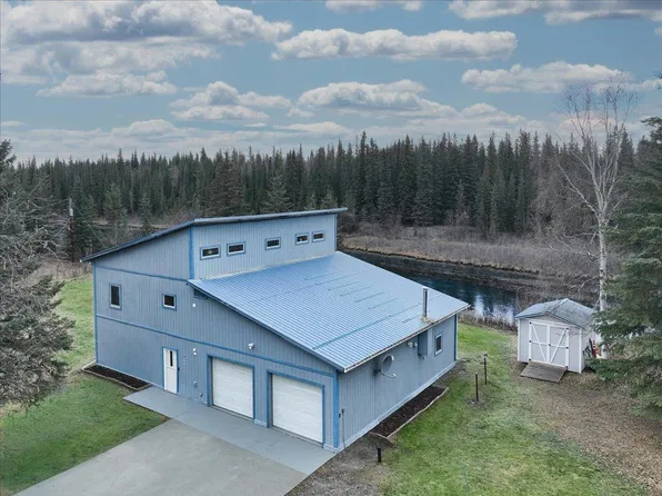 1302 Benshoof Dr, North Pole, AK 99705