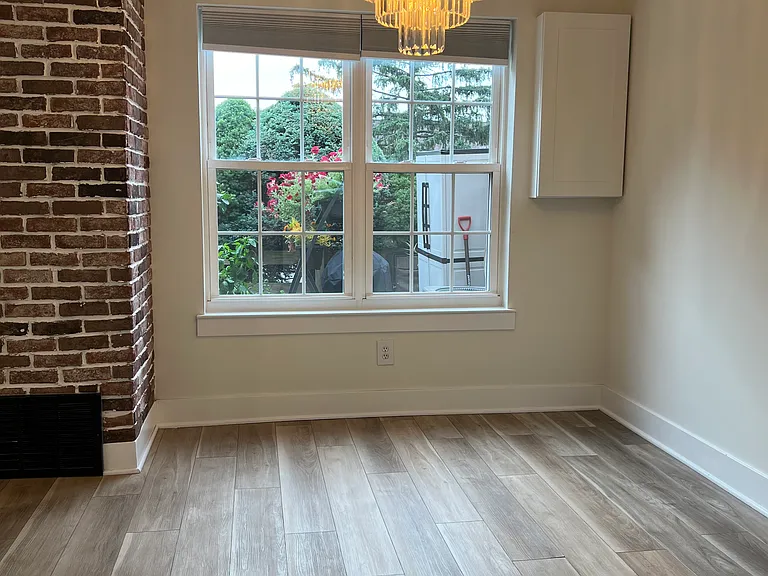 260 Arbour Ct — Photo 15