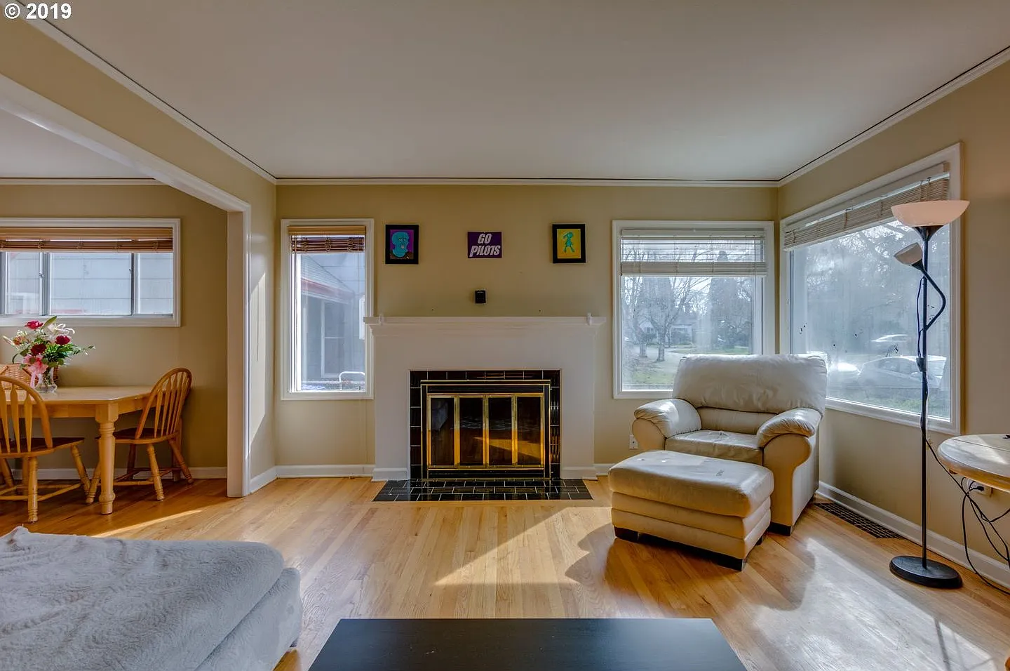 Spacious North Portland 6 Bedroom Home with Finished Basement, Modern Kitchen & Detached Garage — Photo 4