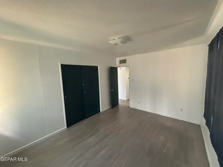619 Alethea Park Dr — Photo 11