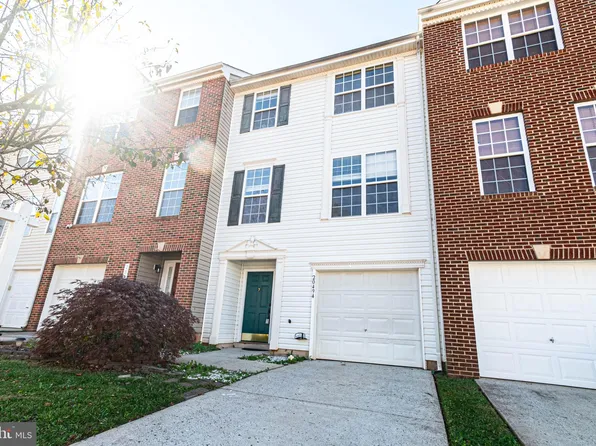 20494 Blue Heron Ter, Sterling, VA 20165
