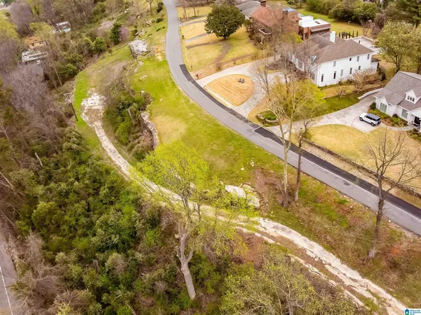 2120 Vestavia Dr, Birmingham, AL 35216