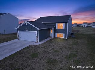 1700 Harper Grove Ln, Vicksburg, MI
