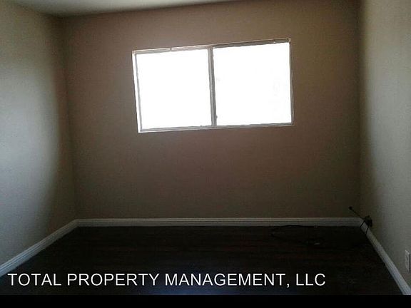 2nd image of 217 W New York Ave APT 1