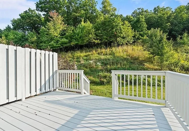 510 Village Green Blvd W — Photo 24
