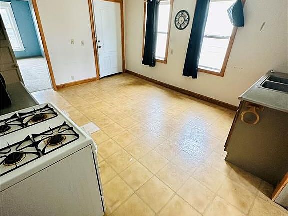 5th image of 24 Haller Ave #1