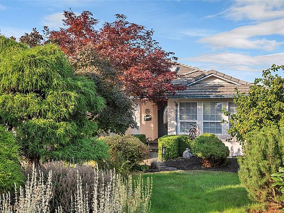 2nd image of 730 Nelson Rd