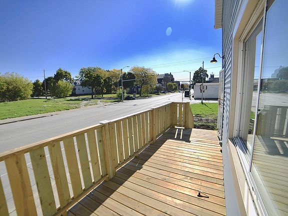 2nd image of 2513 N Teutonia AVENUE